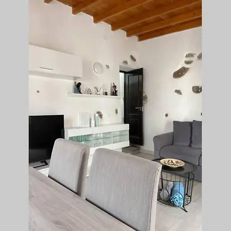 Eco Reyna House * Haria